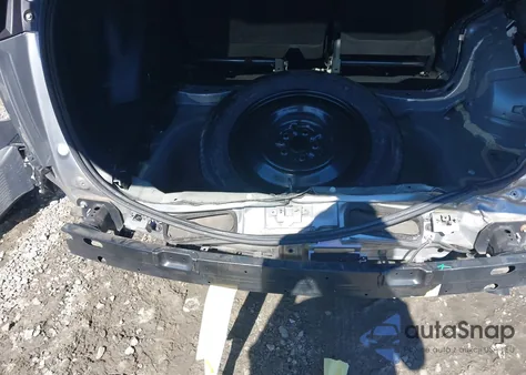 2018 Toyota Rav4 Xle from USA, damaged, VIN JTMWFREV9JJ183184